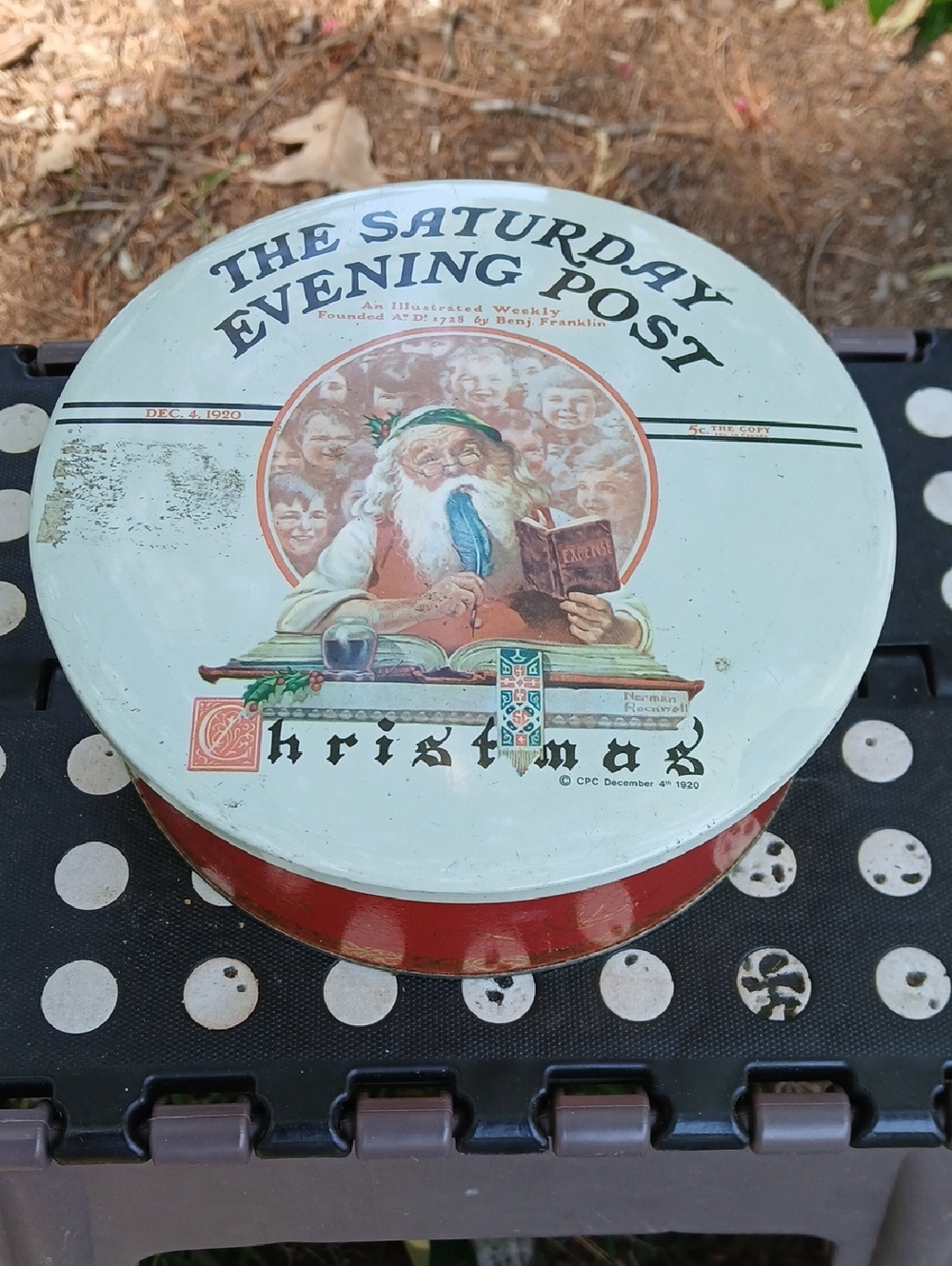 The Saturday Evening Post Christmas Tin - Santa Illustration 6"×2½"